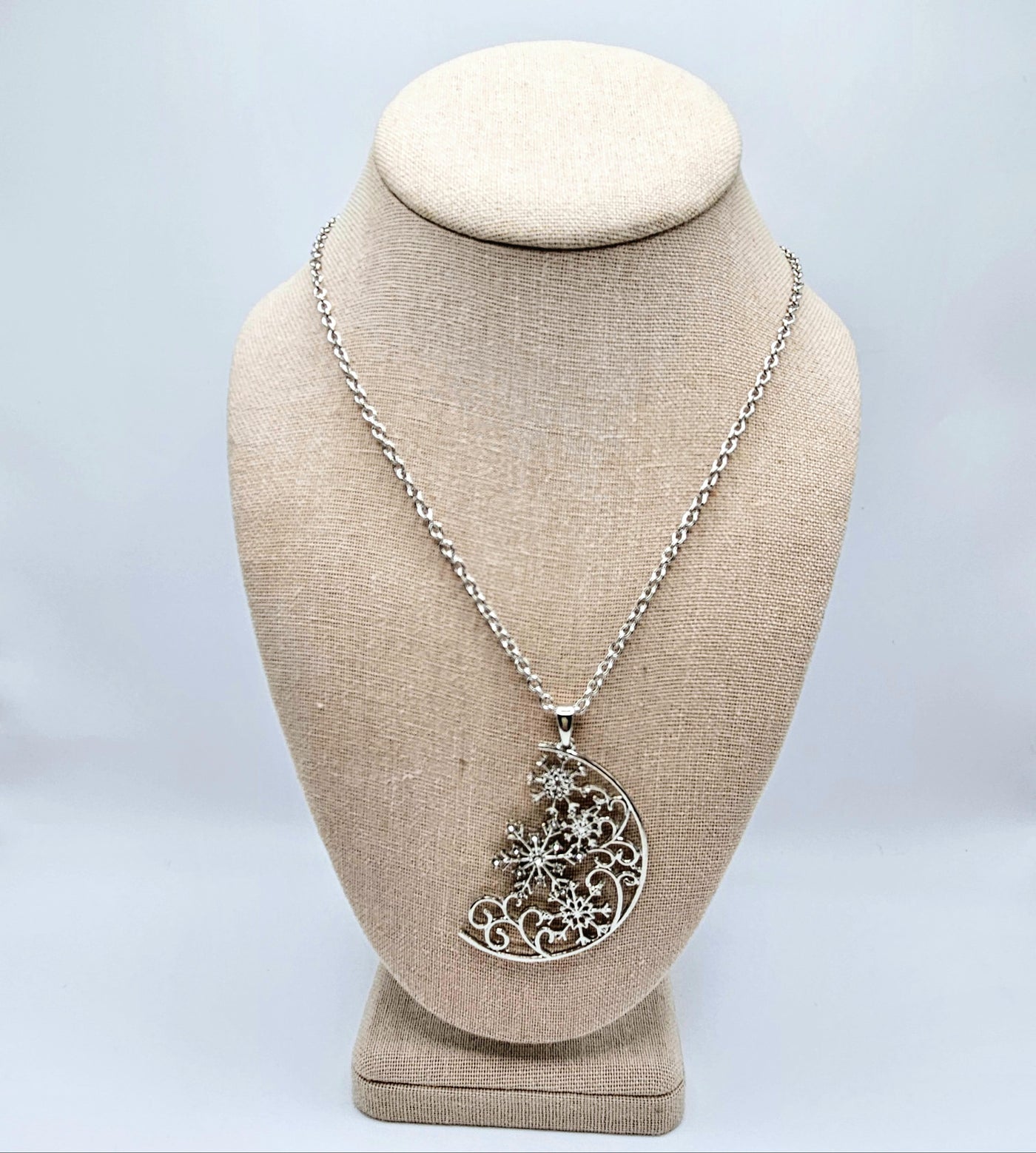 Holiday Jewelry Collection - Necklace / Snowflake Crescent Moon