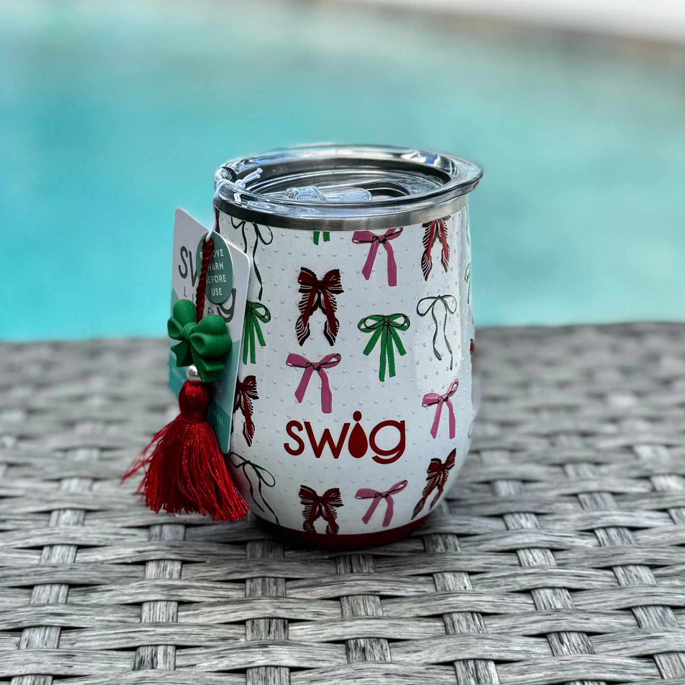 Swig Life Holiday Collection - Ribbons + Bows Stemless Wine Cup