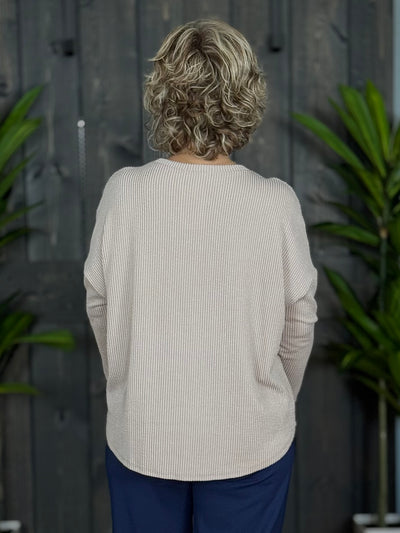 Do The Wave Top - Oat - V Neck